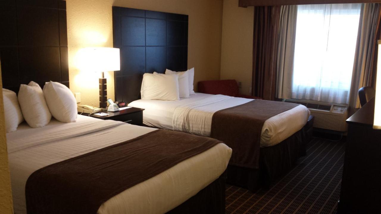 Quality Inn & Suites Morgantown - University Area Exteriör bild