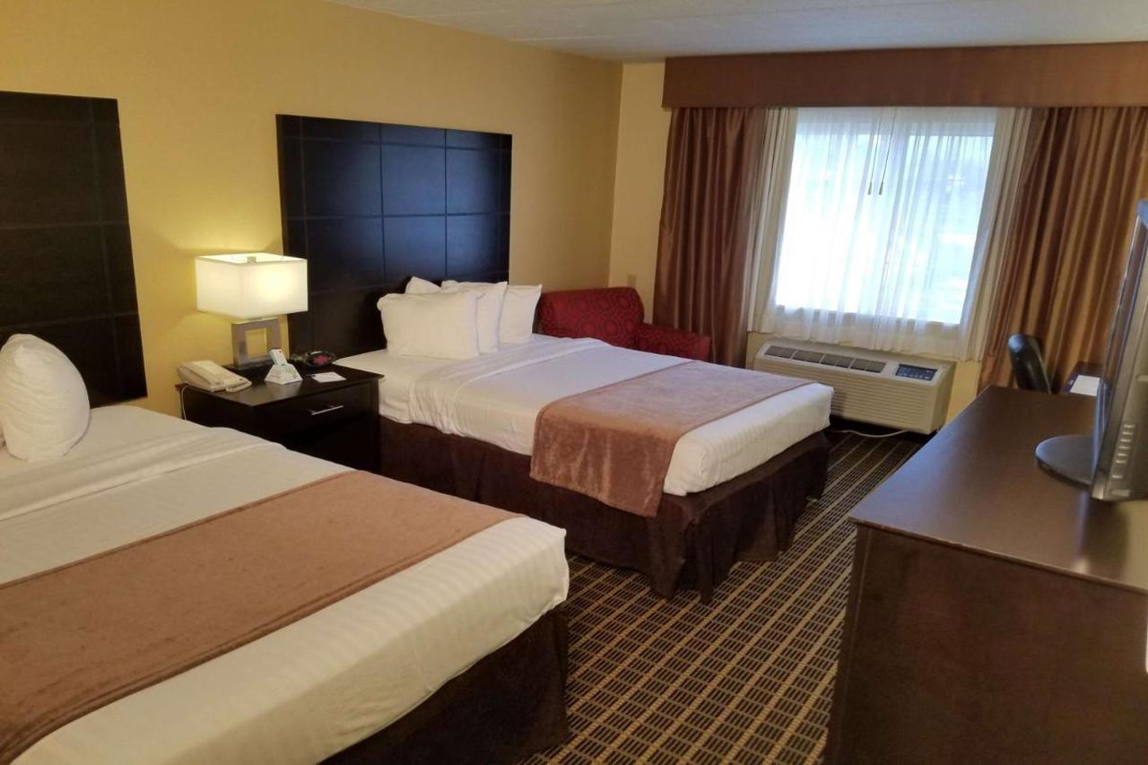 Quality Inn & Suites Morgantown - University Area Exteriör bild